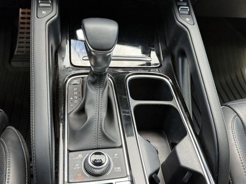 Used 2022 Kia Telluride SX w/ SX Prestige Package AWD/4WD image 19