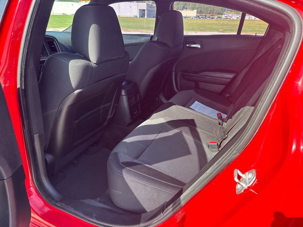 Used 2016 Dodge Charger R/T w/ Blacktop Package RWD image 13