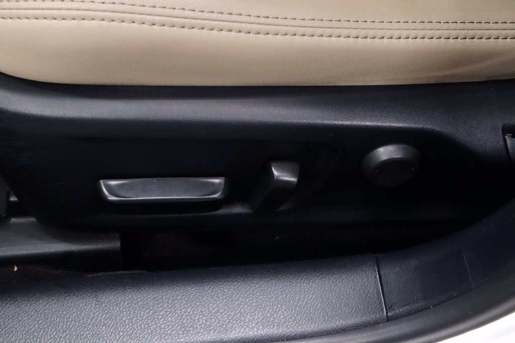 Used 2019 Lexus IS 300 w/ Premium Package RWD image 25