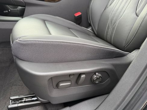 New 2026 Buick Envision Avenir AWD/4WD image 15