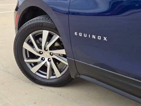 Used 2023 Chevrolet Equinox Premier AWD/4WD image 31