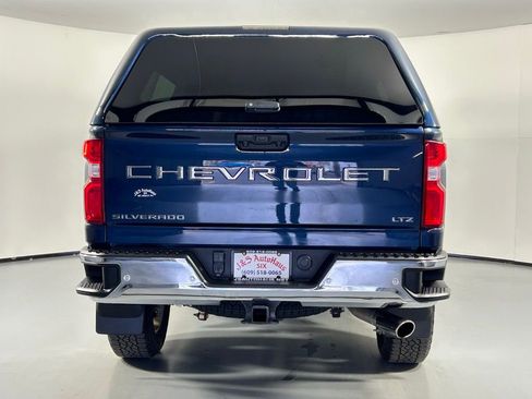 Used 2022 Chevrolet Silverado 2500 LTZ w/ LTZ Premium Package image 6