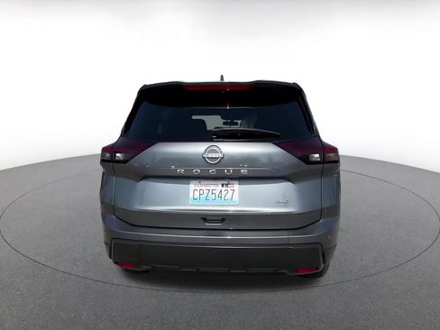 Used 2025 Nissan Rogue SV AWD/4WD image 12