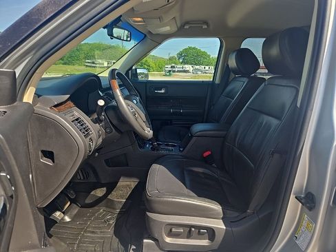 Used 2019 Ford Flex Limited image 14