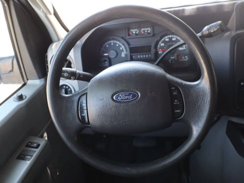 Used 2012 Ford E-250 and Econoline 250 w/ Commercial Cargo Van Pkg RWD image 21