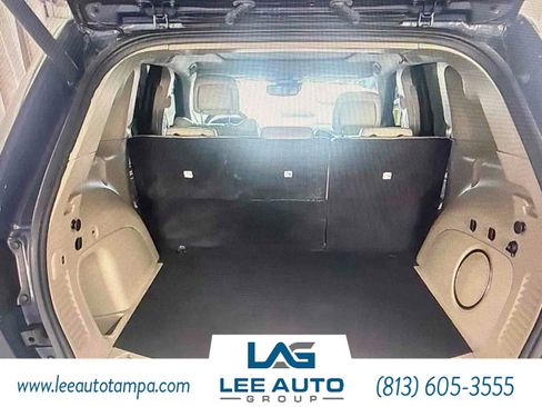 Used 2021 Jeep Grand Cherokee Limited w/ Luxury Group II AWD/4WD image 4