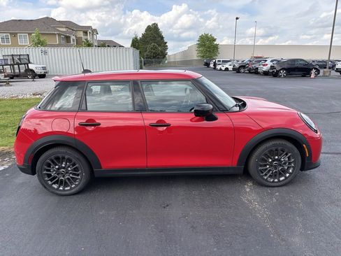 Used 2025 MINI Cooper S image 7