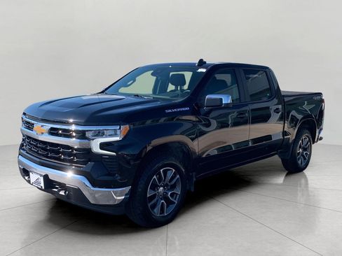 Used 2024 Chevrolet Silverado 1500 LT AWD/4WD image 4
