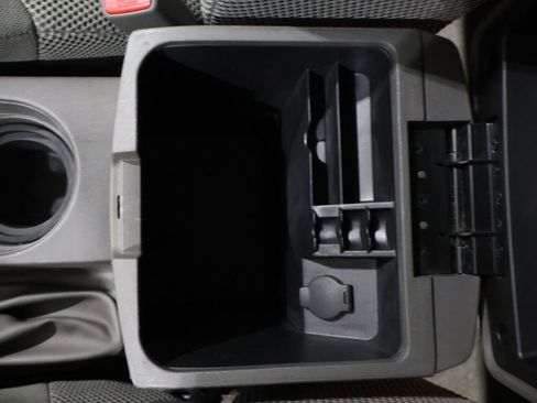 Used 2017 Nissan Frontier SV image 29