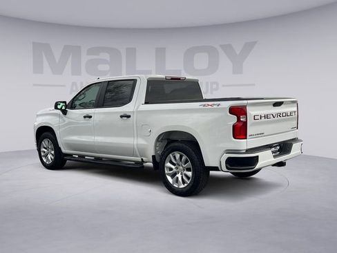 Used 2022 Chevrolet Silverado 1500 Custom image 3