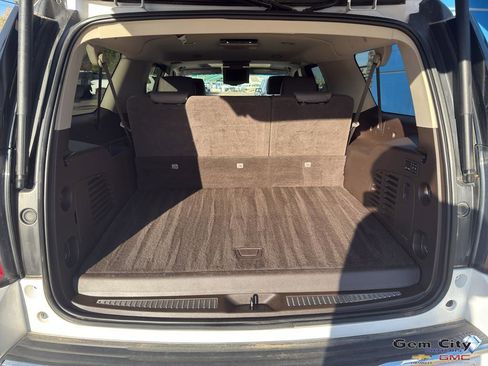 Used 2018 GMC Yukon XL Denali w/ Open Road Package image 8