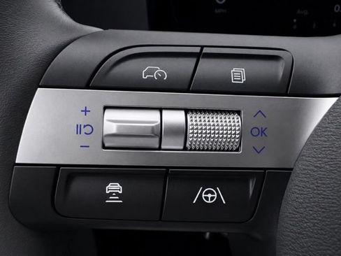 Used 2025 Hyundai Kona SEL FWD image 30