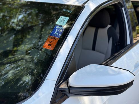 Used 2017 Honda Civic Sport image 33