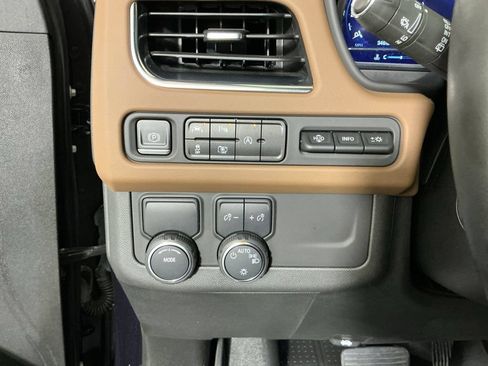 Used 2023 Chevrolet Tahoe High Country RWD image 17