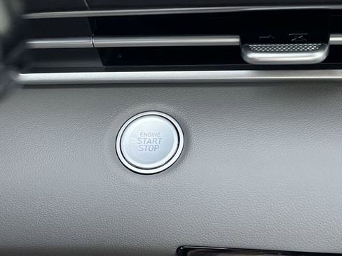 New 2026 Hyundai Elantra SEL Sport Premium FWD image 17