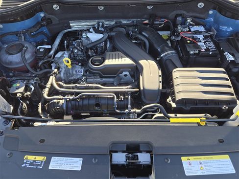 New 2026 Volkswagen Taos SEL image 23