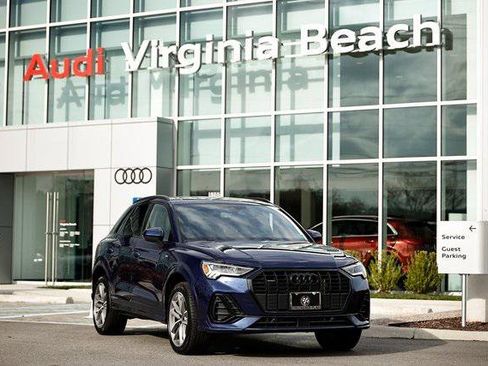 Certified 2025 Audi Q3 2.0T Premium w/ Convenience Package image 1