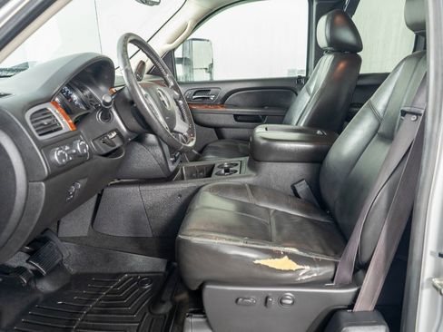 Used 2011 GMC Sierra 2500 SLT w/ SLT Convenience Package image 7