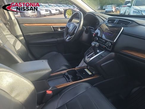 Used 2022 Honda CR-V Touring image 17