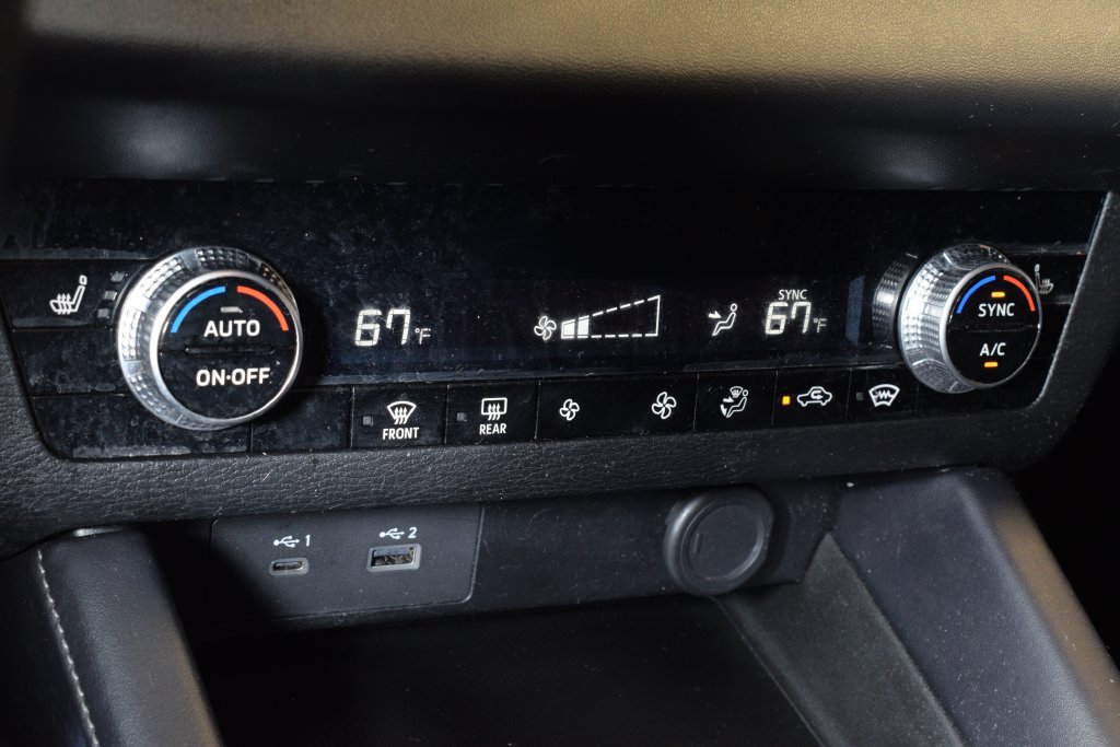 Used 2023 Mitsubishi Outlander SE AWD/4WD image 26