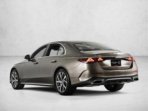 New 2026 Mercedes-Benz E 350 4MATIC Sedan image 8