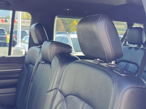 Used 2024 Jeep Wagoneer L Series III w/ Flexible Seating Group image 24