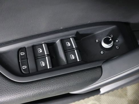 Used 2023 Audi Q5 2.0T Premium w/ Convenience Package image 38