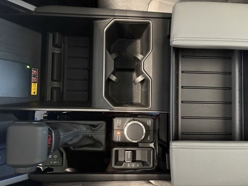 Used 2025 Toyota Tundra Limited w/ TRD Off-Road Package image 19