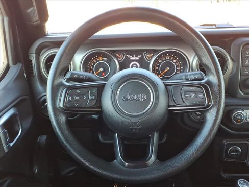 Used 2019 Jeep Wrangler Unlimited Sport image 25