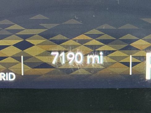 Used 2025 Jeep Wrangler Unlimited Sahara image 33