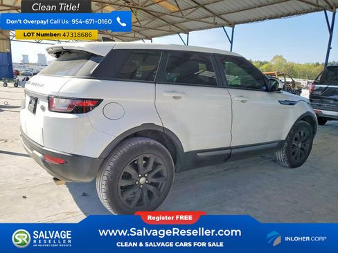 Used 2017 Land Rover Range Rover Evoque SE image 4