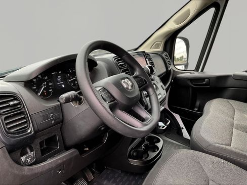 Used 2024 RAM ProMaster 2500 FWD image 14