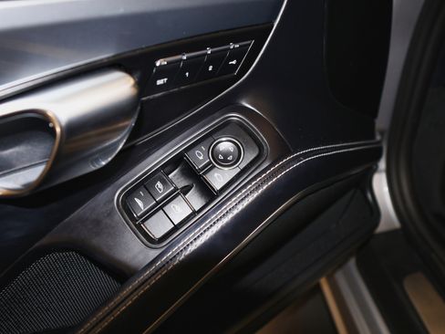 Used 2016 Porsche 911 Turbo image 28