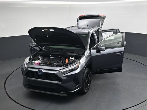 Used 2023 Toyota RAV4 SE AWD/4WD image 45