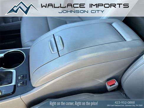 Used 2016 Toyota Highlander XLE image 21