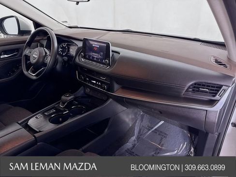 Used 2023 Nissan Rogue SV image 26