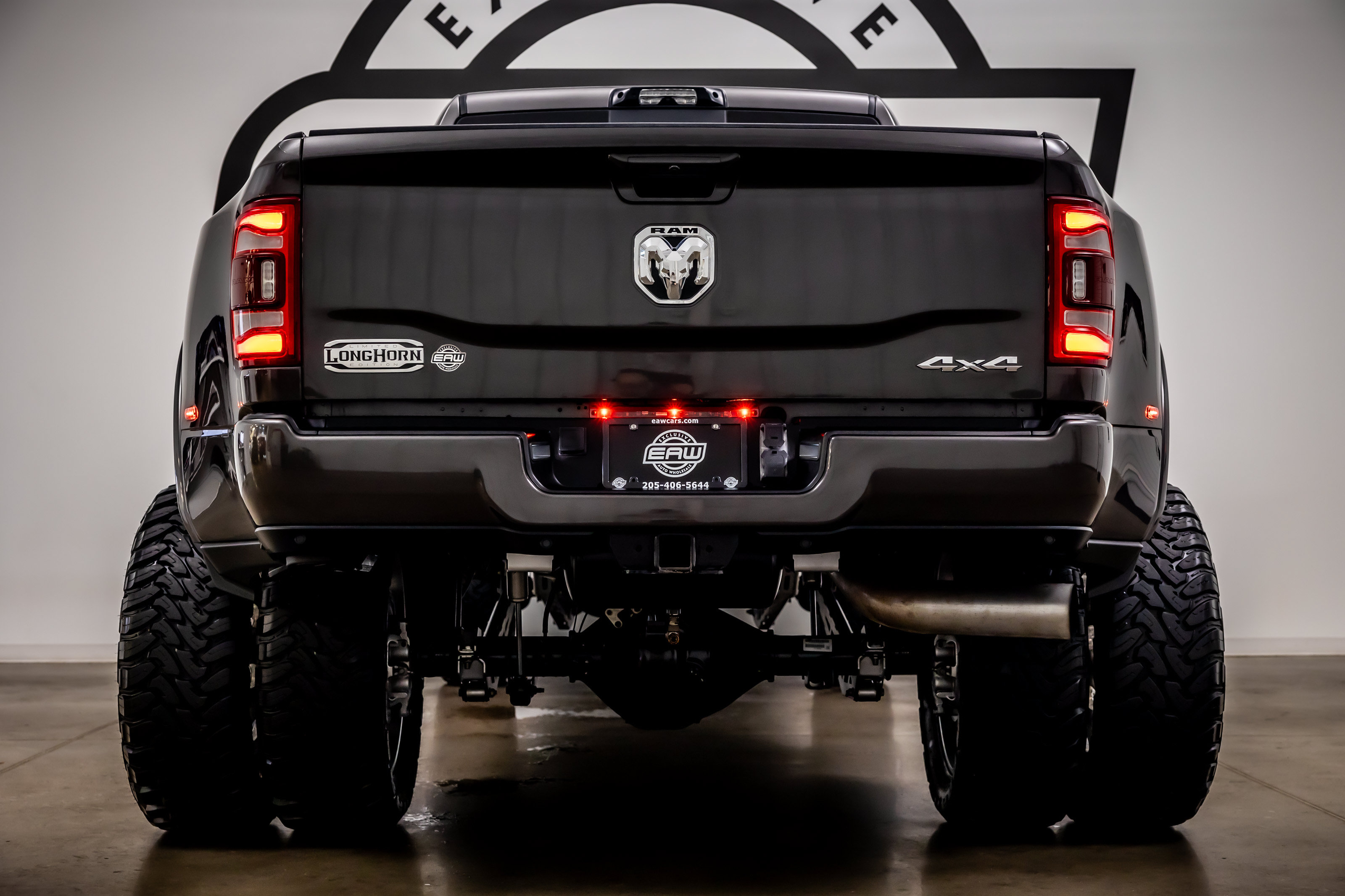 Used 2024 RAM 3500 Limited w/ Safety Group AWD/4WD image 11