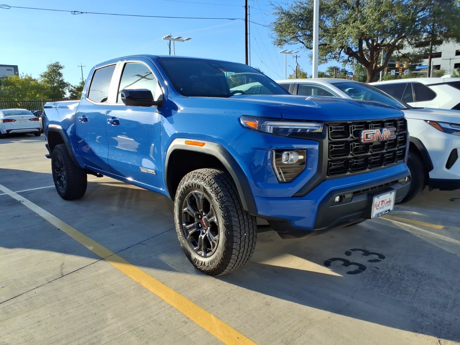 Used 2025 GMC Canyon Elevation w/ Convenience Package RWD image 2