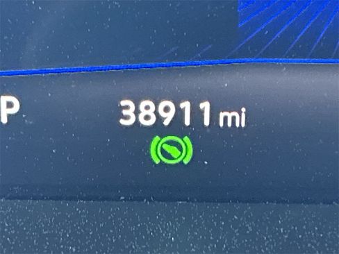 Certified 2024 Volkswagen Jetta SE w/ Panoramic Sunroof Package image 19