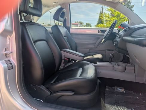 Used 2002 Volkswagen Beetle GLX FWD image 17