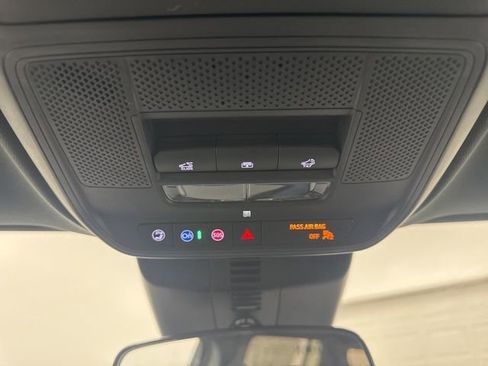 New 2026 Chevrolet Traverse LT w/ Sun and Wheel Package FWD image 21