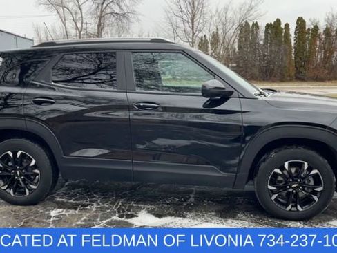 Used 2023 Chevrolet TrailBlazer LT w/ Convenience Package image 9