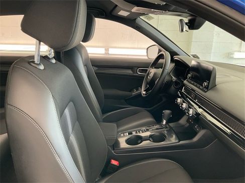 Used 2023 Honda Civic Sport image 24