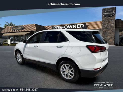 Used 2024 Chevrolet Equinox LS w/ LS Convenience Package FWD image 5
