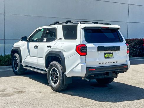 New 2026 Toyota 4Runner TRD Off-Road AWD/4WD image 8