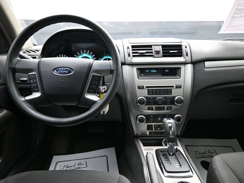 Used 2010 Ford Fusion SE FWD image 15