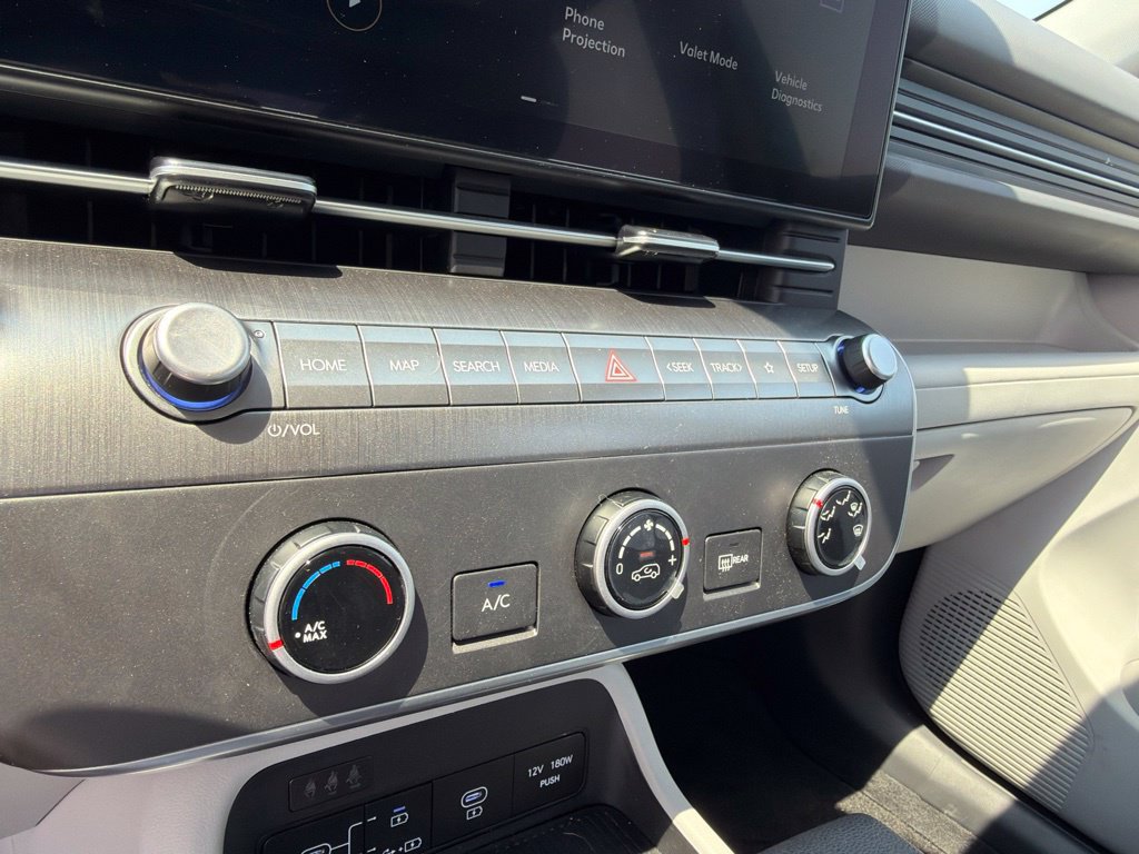 Used 2026 Hyundai Kona SE AWD/4WD image 17