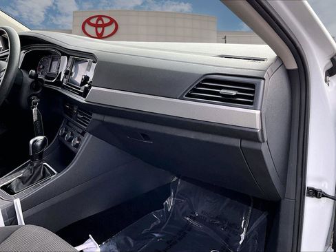 Used 2019 Volkswagen Jetta S image 15