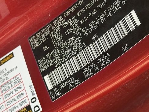 Used 2022 Toyota 4Runner SR5 RWD image 9