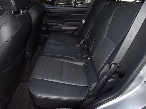 Used 2025 Toyota 4Runner TRD Off-Road Premium w/ Tow Technology Package AWD/4WD image 14
